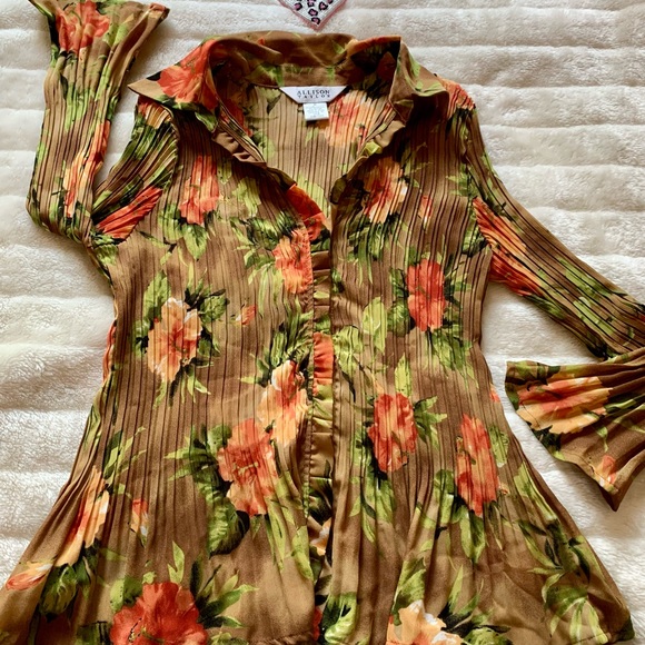 Allison Taylor Ladies Pleated Crepe Blouse - Picture 4 of 9